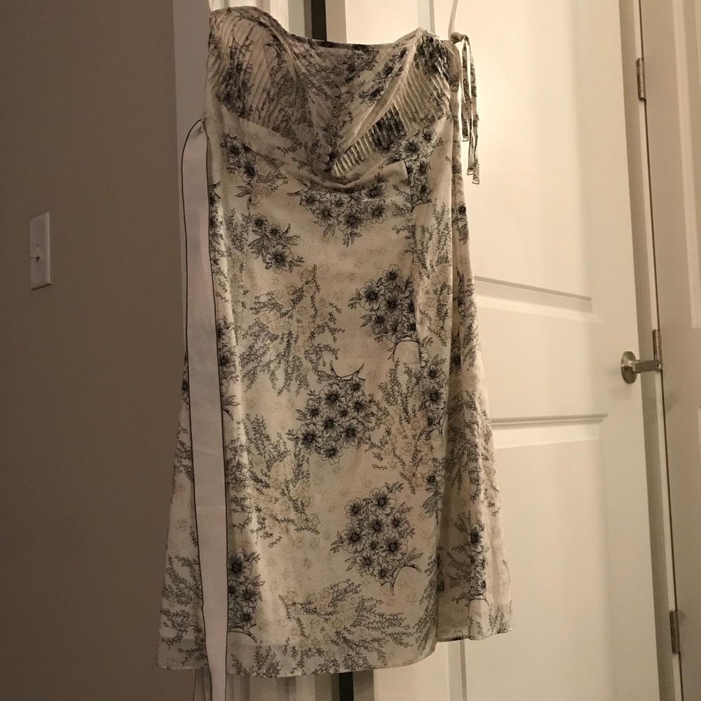 White House Black Market Strapless Dress